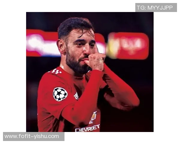 足球场上的魅力风采：聚焦帅气球星的个性头像展示