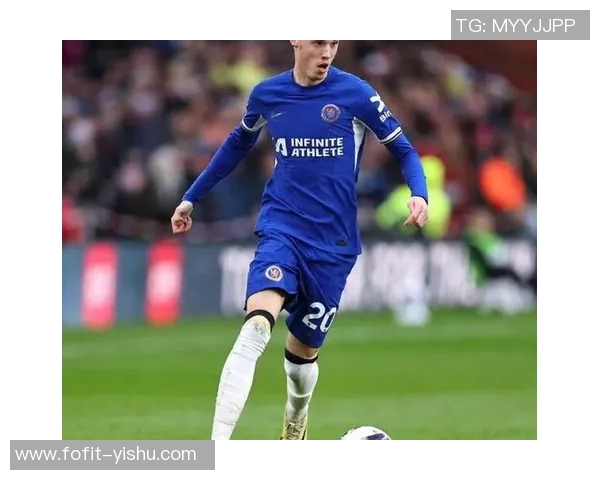 留小辫子的足球明星是谁 他在场上场下的精彩表现备受关注